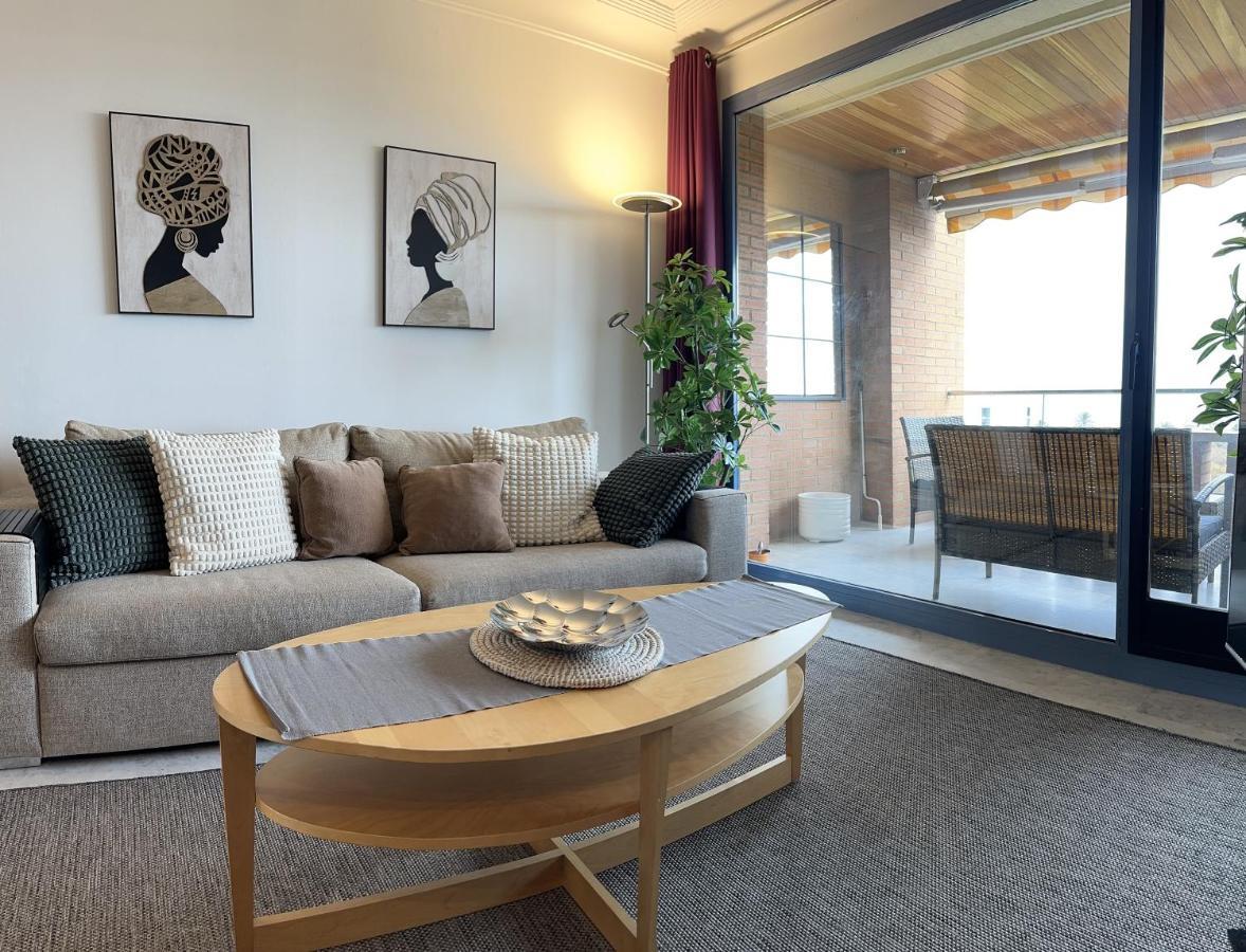 Lets Holidays Apartment Sea Views In バルセロナ エクステリア 写真